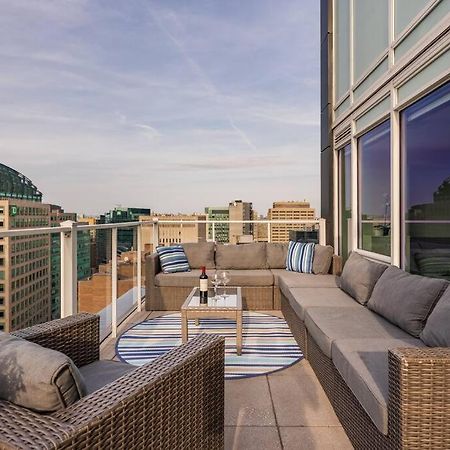 Luxury 2-Bedroom Penthouse Downtown With Free Parking Ottawa Exterior foto