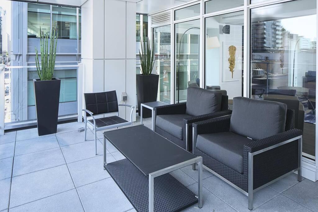 Luxury 2-Bedroom Penthouse Downtown With Free Parking Ottawa Exterior foto