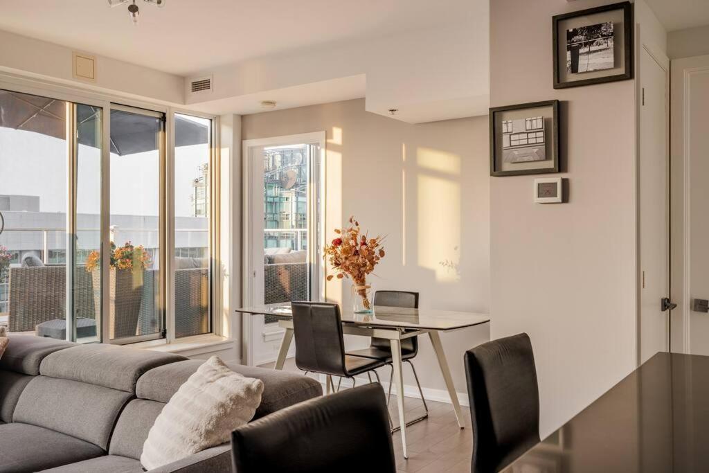 Luxury 2-Bedroom Penthouse Downtown With Free Parking Ottawa Exterior foto