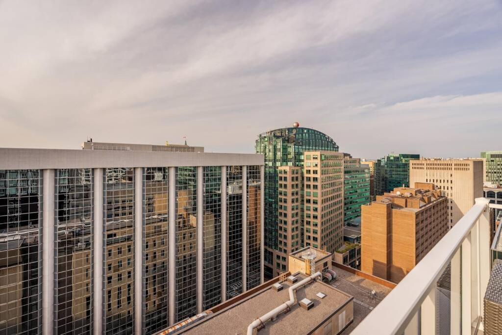 Luxury 2-Bedroom Penthouse Downtown With Free Parking Ottawa Exterior foto